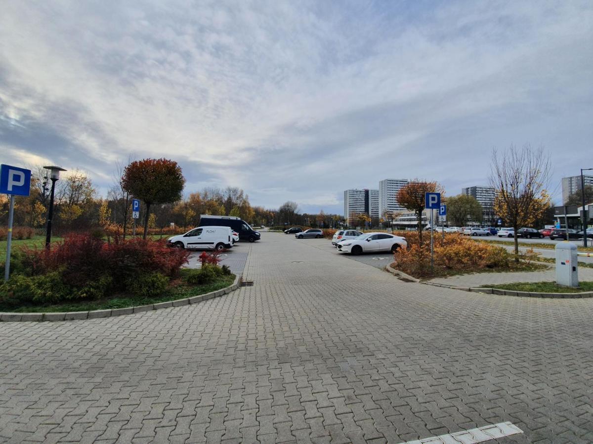 Apartament Wsrod 1000Cy Swiatel - Z Parkingiem W Hali Garazowej- Duzy Balkon Z Lezakami - Piekny Widok Noca Na Panorame Tysiaclecia Катовіце Екстер'єр фото